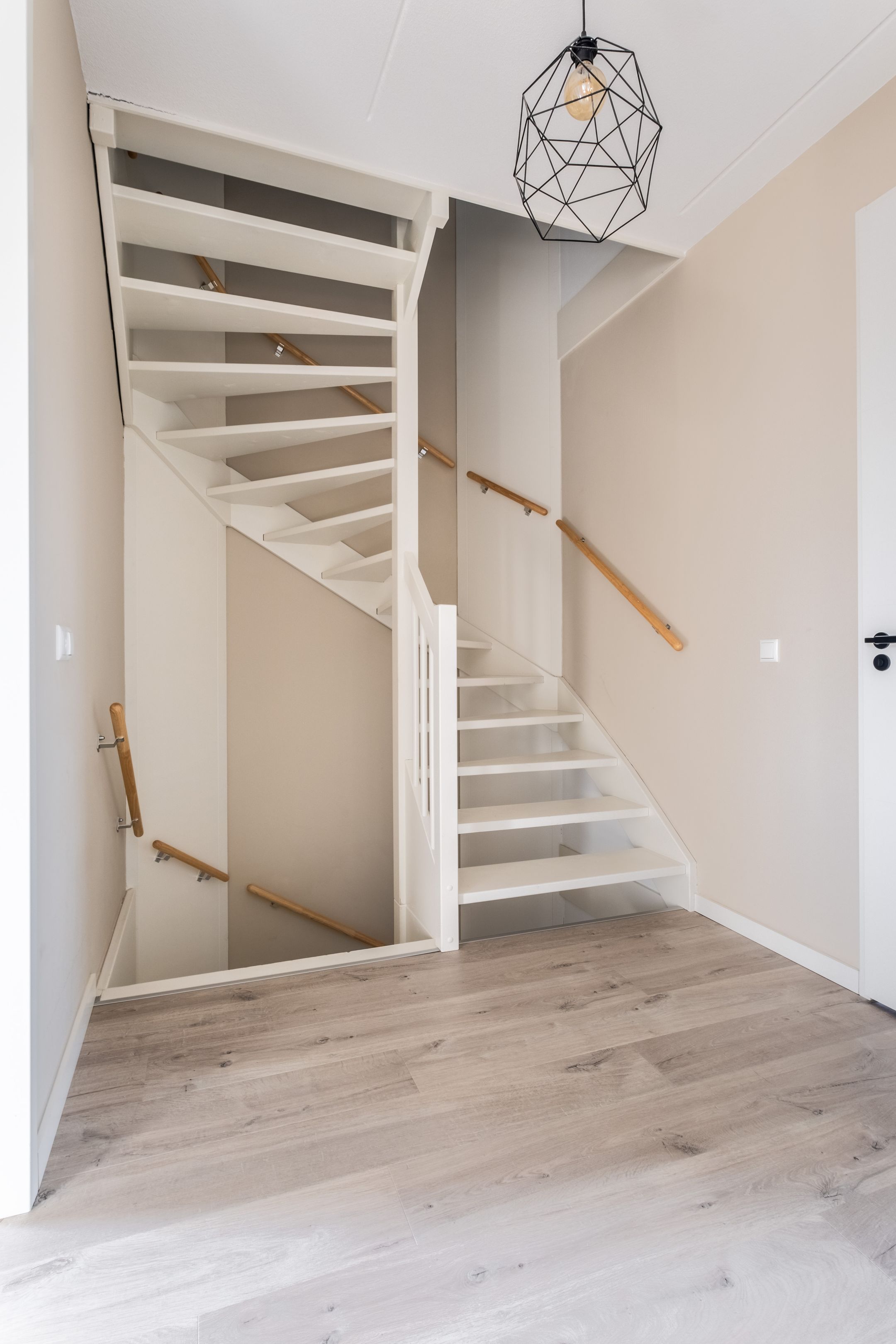 Foto 36 van Harinxma van Donialeane 16