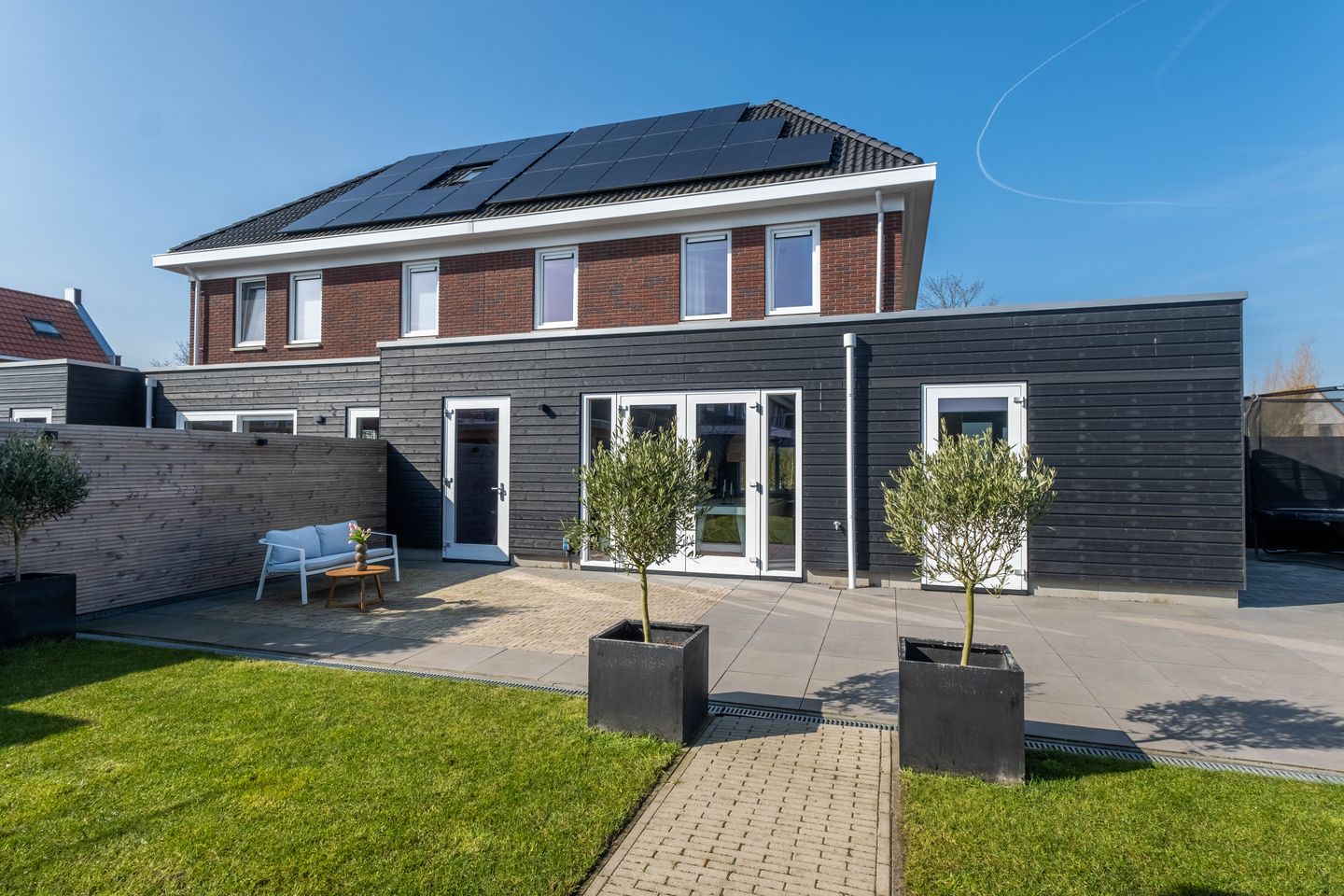 Foto 70 van Harinxma van Donialeane 16