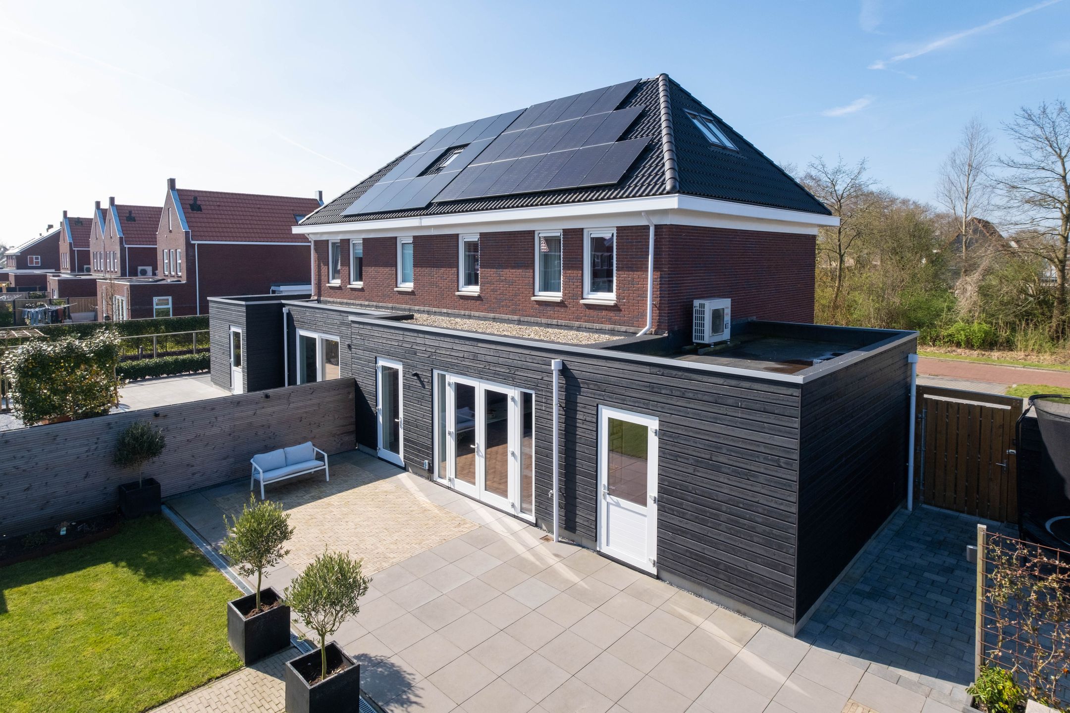 Foto 72 van Harinxma van Donialeane 16