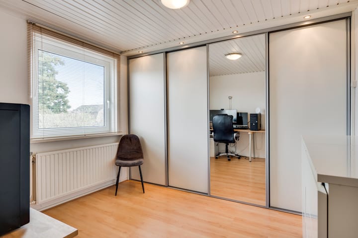 Photo 35 of Mergelweg 8-A