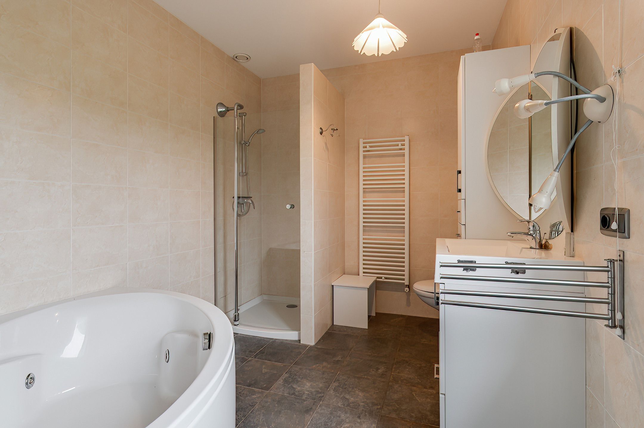 Photo 18 of Laageinde 23-A