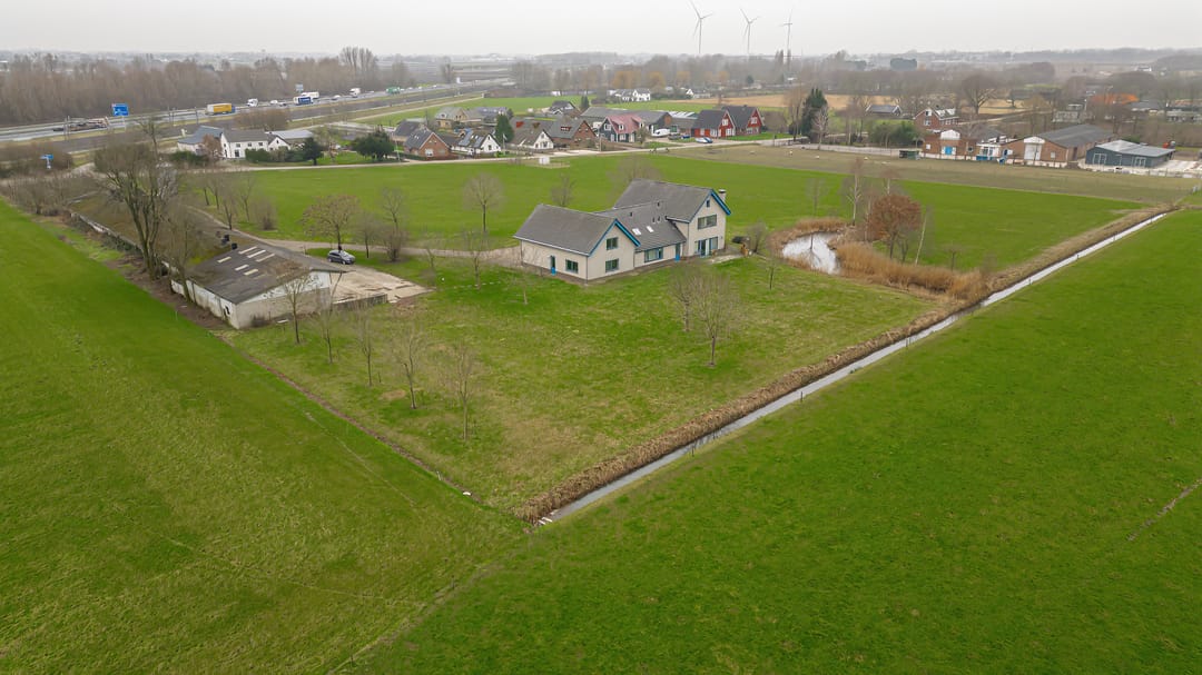 Photo 32 of Laageinde 23-A