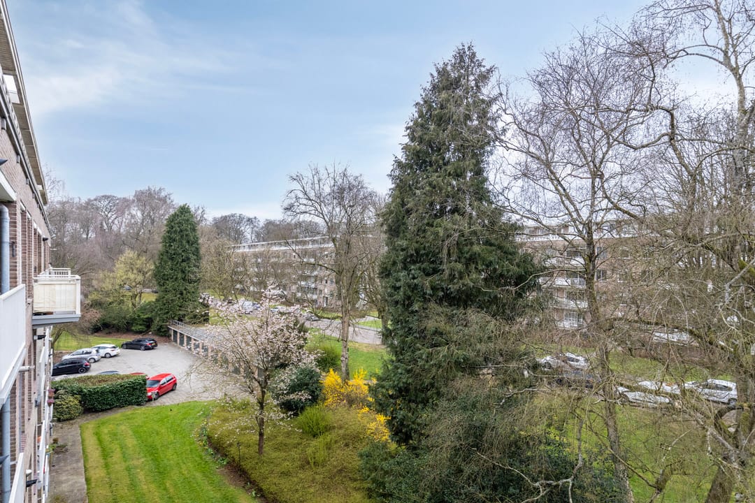 Foto 17 van Bernhardlaan 35-4A