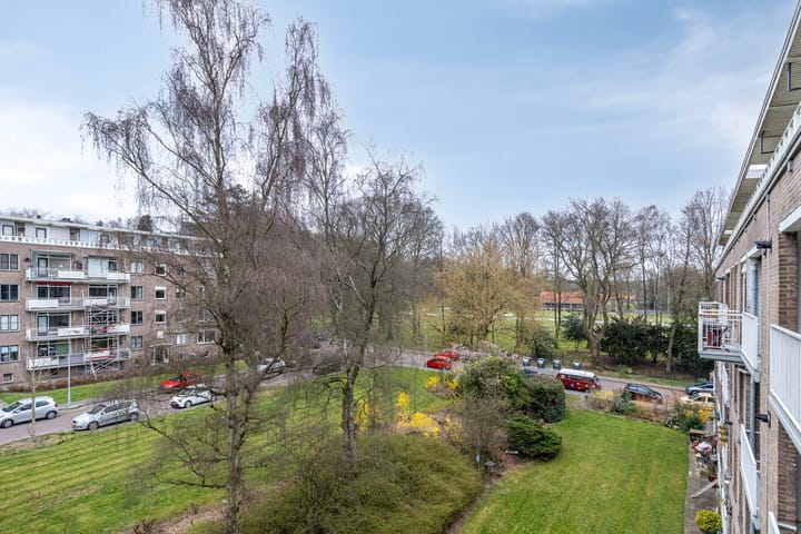 Foto 18 van Bernhardlaan 35-4A