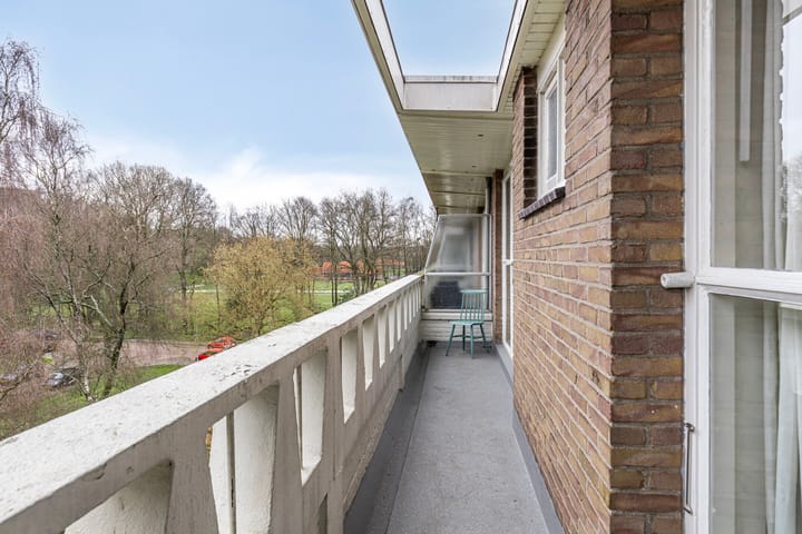 Foto 26 van Bernhardlaan 35-4A