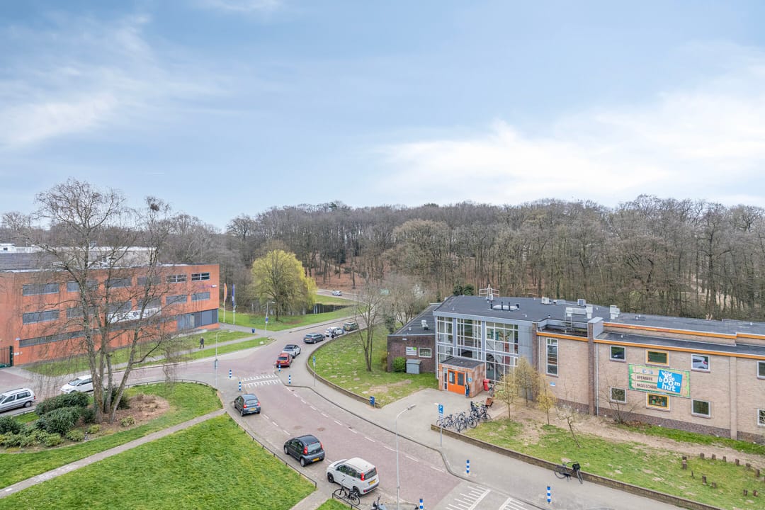 Foto 28 van Bernhardlaan 35-4A