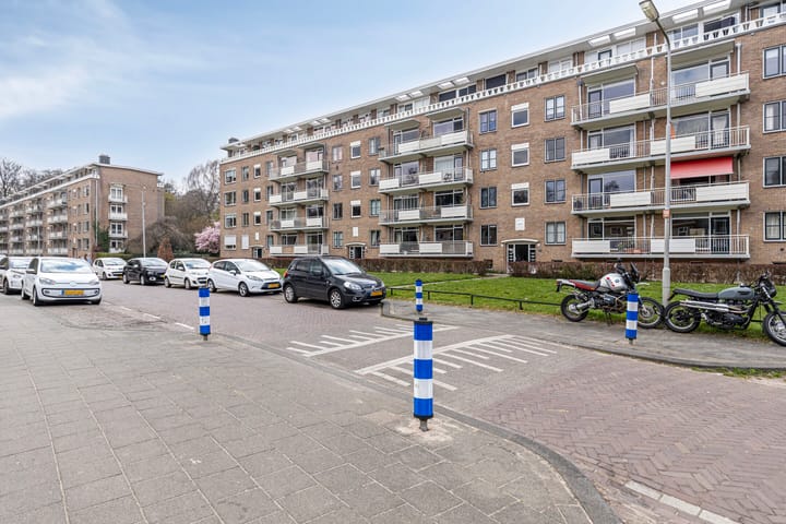 Foto 31 van Bernhardlaan 35-4A