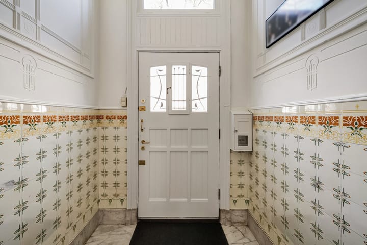 Photo 4 of Voorschoterlaan 36