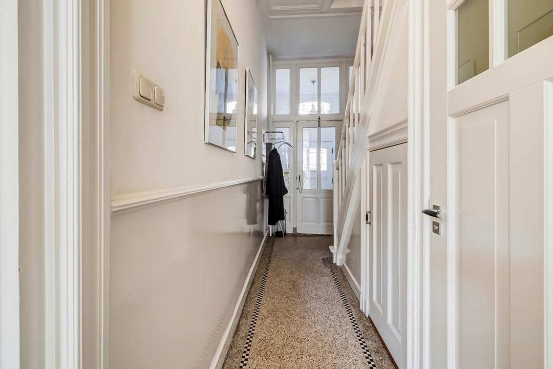 Photo 7 of Voorschoterlaan 36