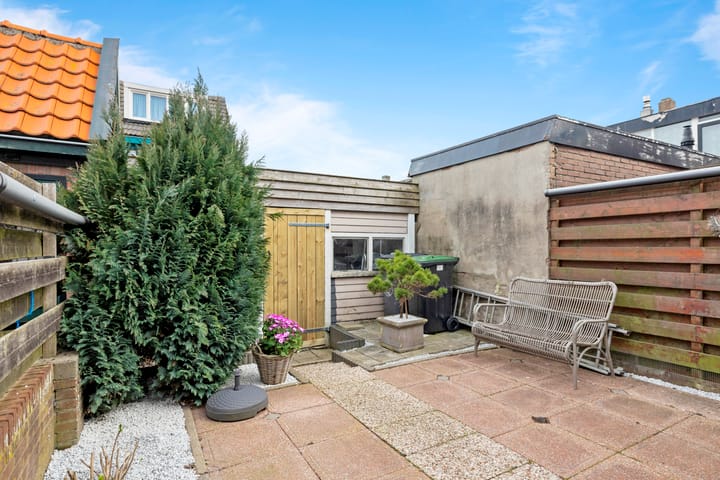 Foto 15 van 2e Emmadwarsstraat 13