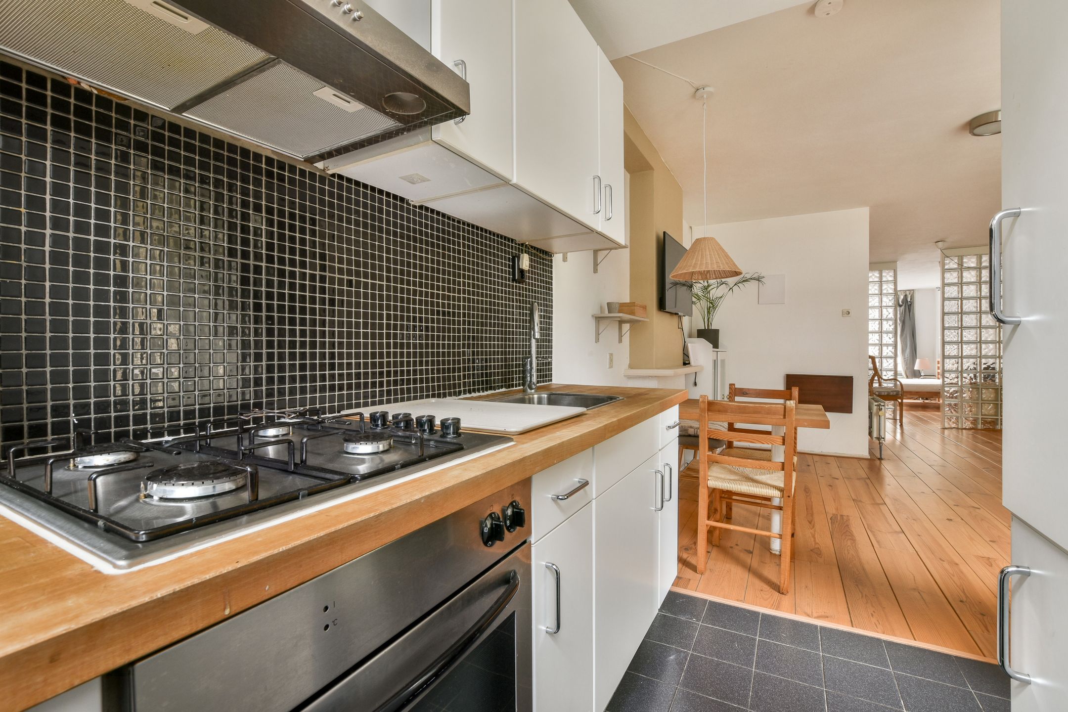 Foto 6 van Van Hogendorpstraat 131-1