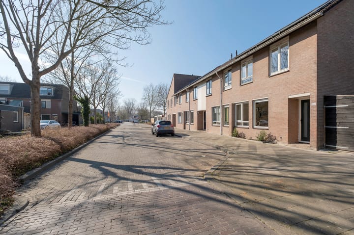 Foto 48 van Rensumaheerd 130