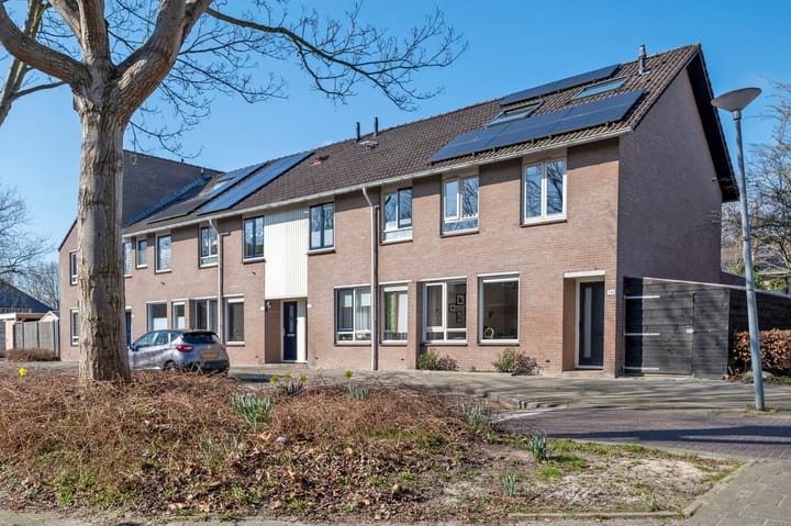 Foto 49 van Rensumaheerd 130