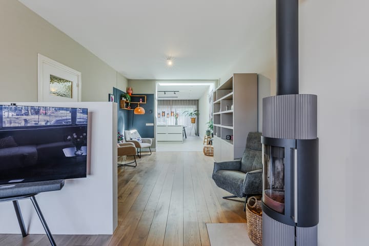 Foto 13 van van Schelbergenstraat 21