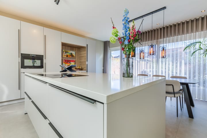 Foto 27 van van Schelbergenstraat 21