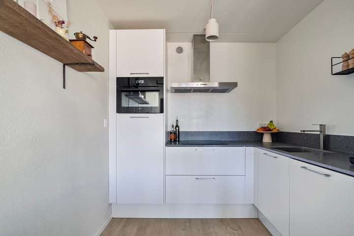 Foto 3 van Sara Burgerhartsingel 325