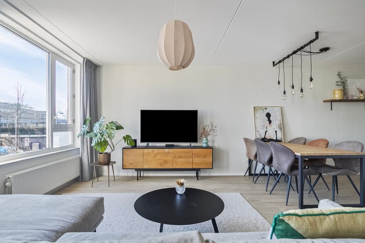 Foto 12 van Sara Burgerhartsingel 325