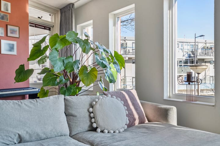 Foto 13 van Sara Burgerhartsingel 325