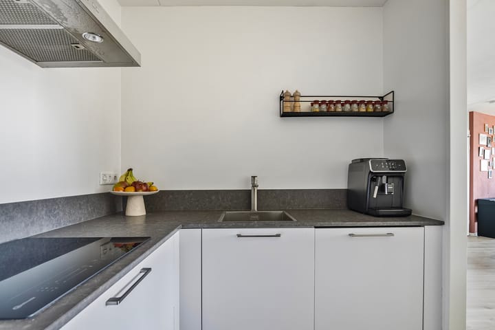 Foto 16 van Sara Burgerhartsingel 325