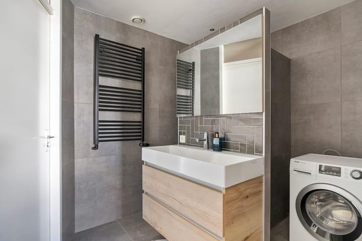 Foto 19 van Sara Burgerhartsingel 325