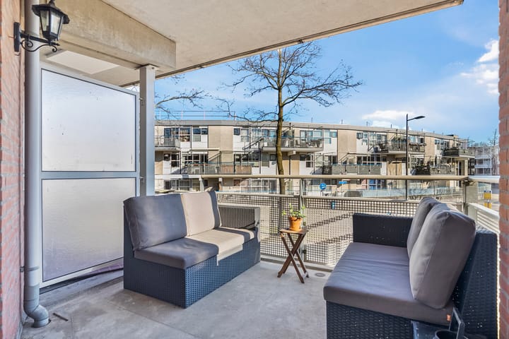 Foto 24 van Sara Burgerhartsingel 325