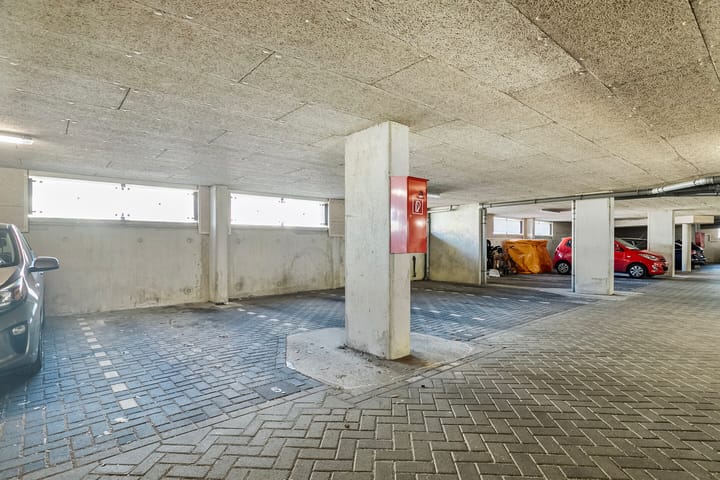 Foto 26 van Sara Burgerhartsingel 325