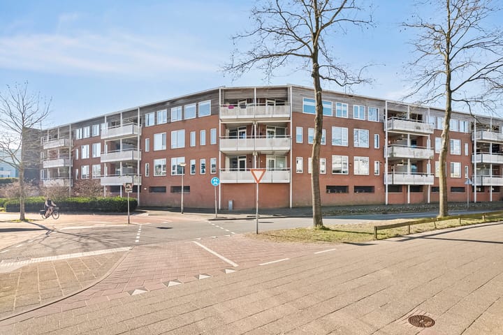 Foto 33 van Sara Burgerhartsingel 325