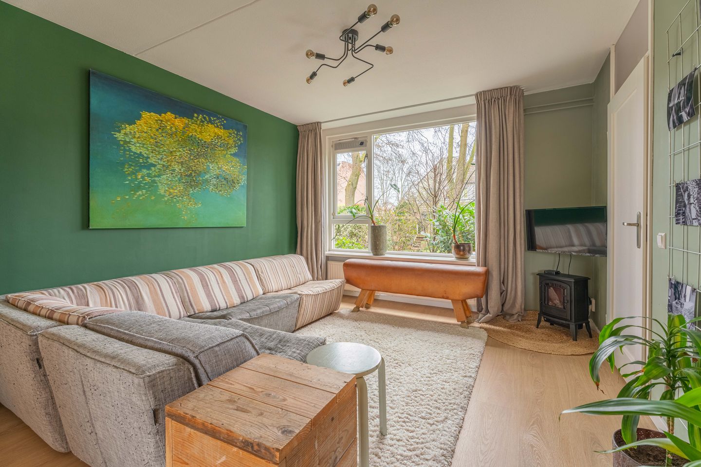 Photo 4 of Kamille 16