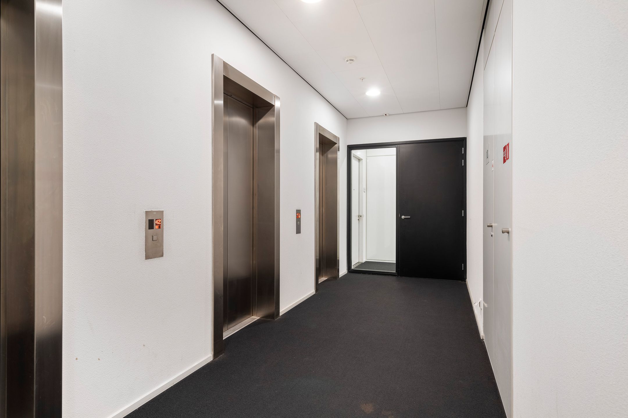 Foto 3 van Anna van Buerenplein 96