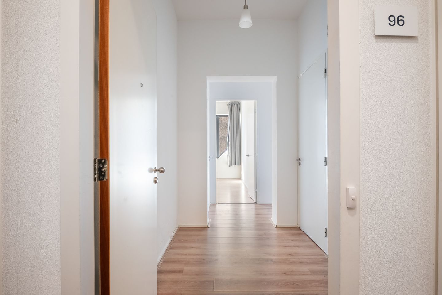 Foto 4 van Anna van Buerenplein 96