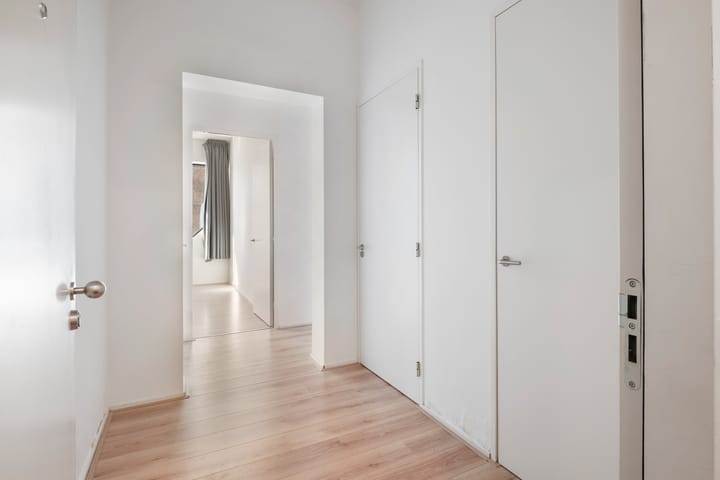 Foto 5 van Anna van Buerenplein 96