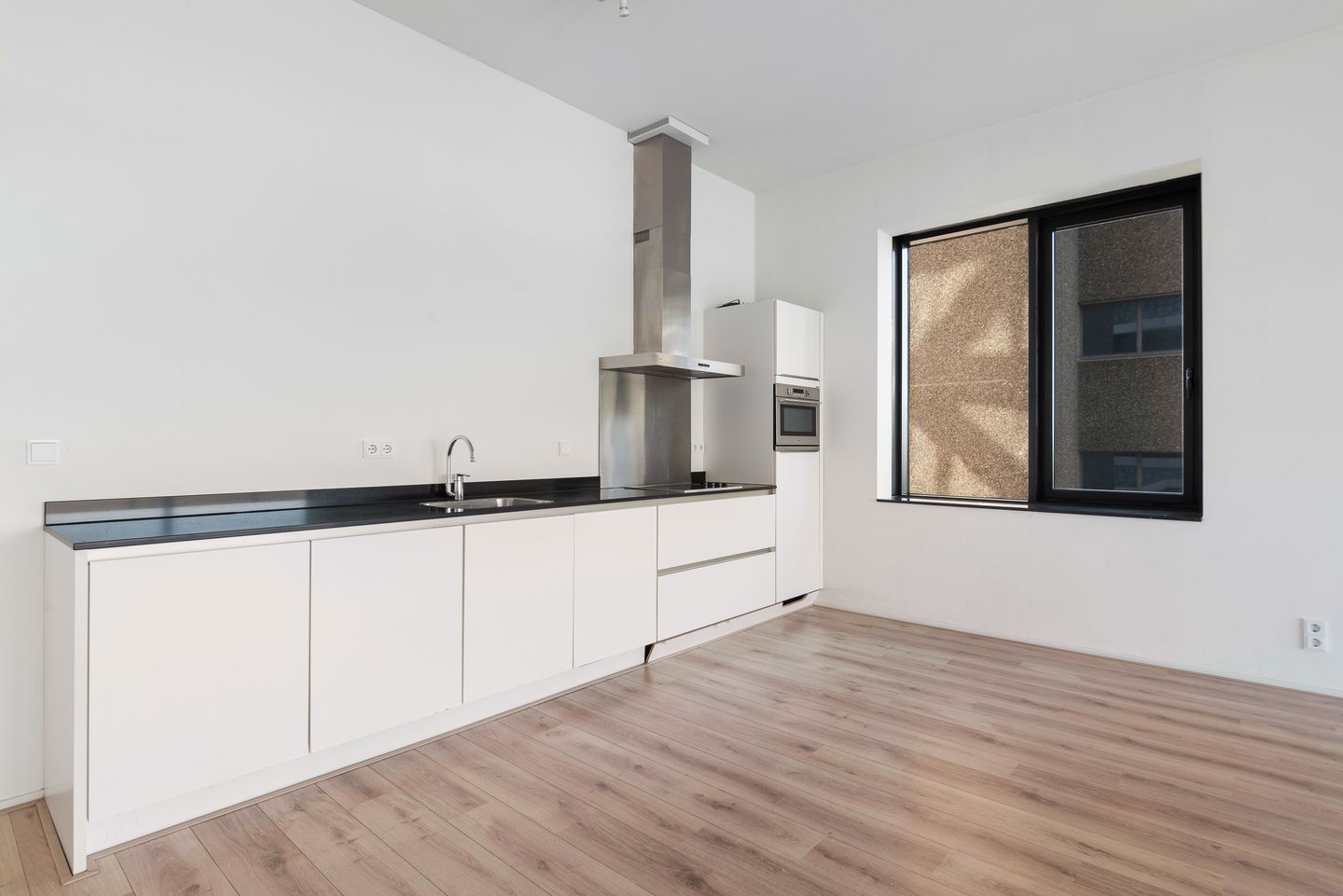 Foto 10 van Anna van Buerenplein 96