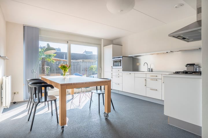 Foto 10 van Erasmusstraat 7