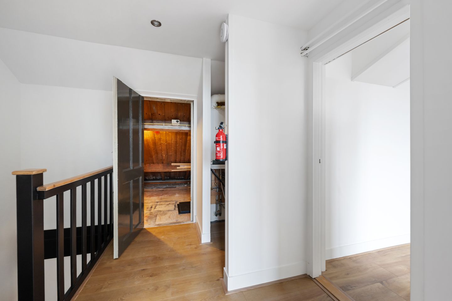 Photo 19 of 2e Hogenbanweg 55-B