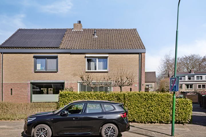 Foto 48 van Dahliastraat 43