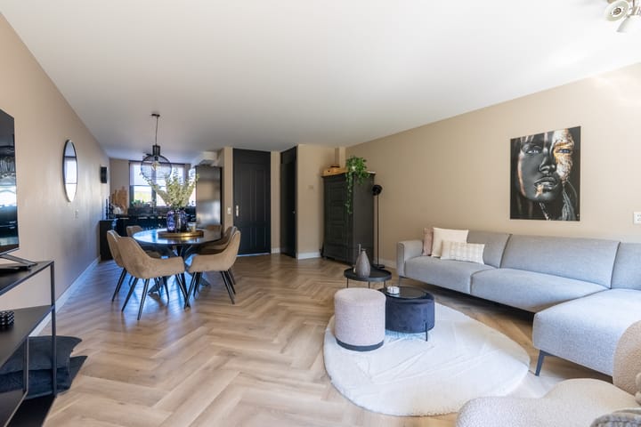 Photo 4 of Kamperfoelie 28