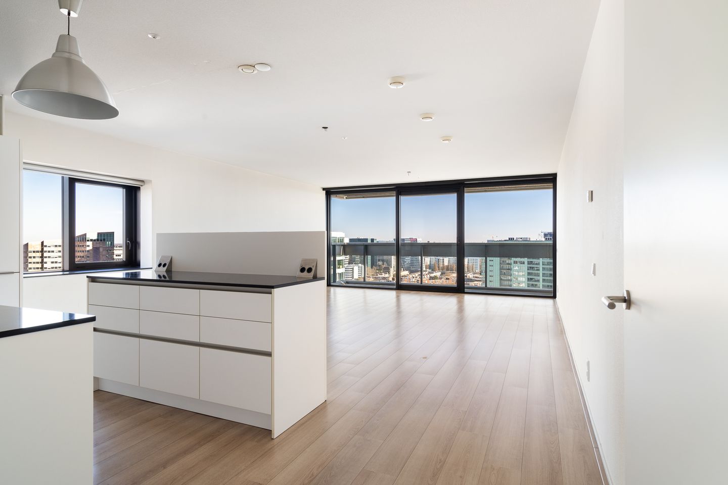 Foto 5 van Anna van Buerenplein 158