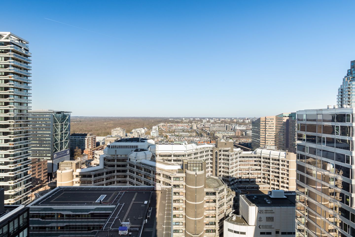 Foto 19 van Anna van Buerenplein 158