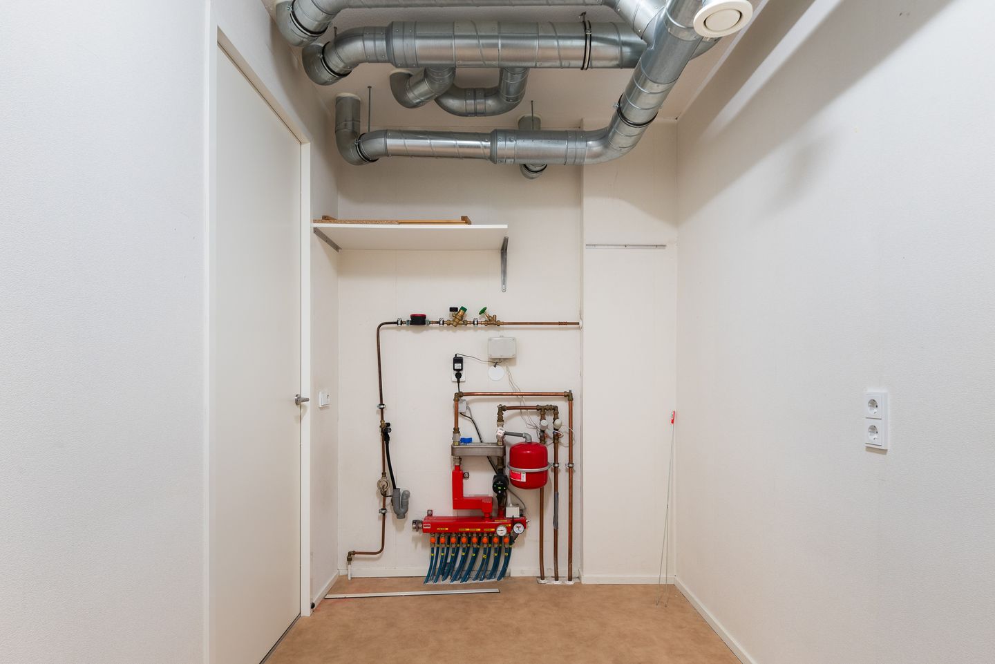 Foto 35 van Anna van Buerenplein 158