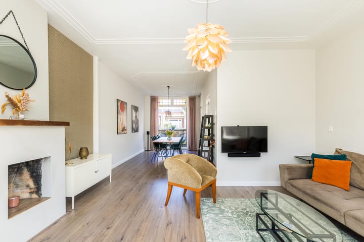 Photo 11 of Duizendschoonstraat 6-C