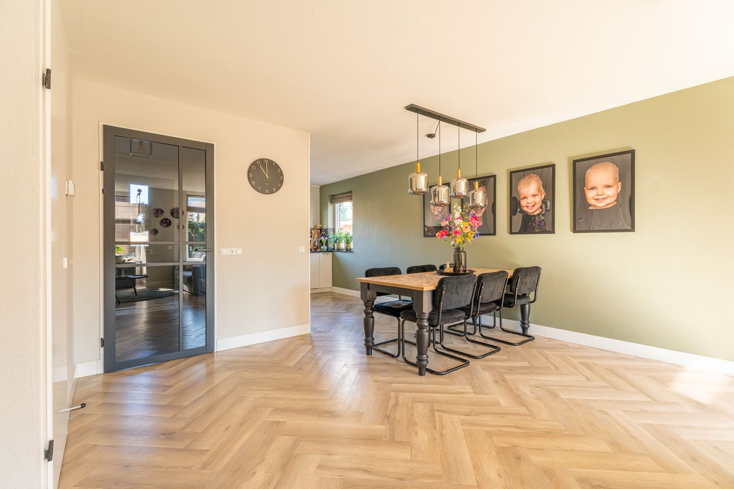 Photo 5 of Anthonie van Dyckstraat 1