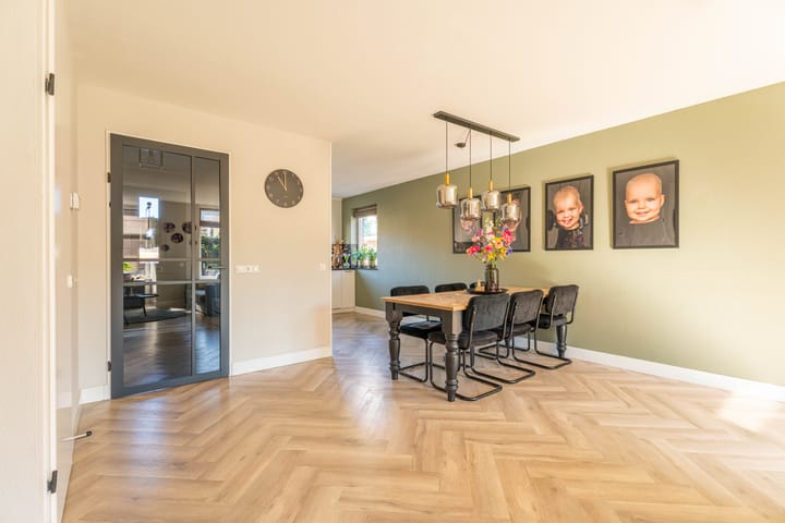 Photo 5 of Anthonie van Dyckstraat 1