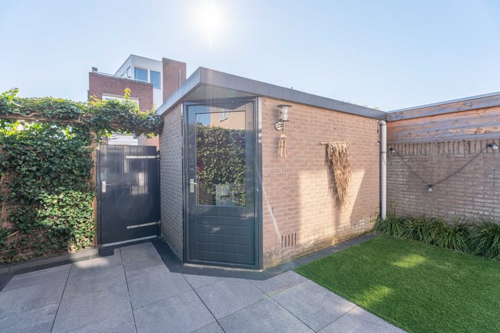 Photo 31 of Anthonie van Dyckstraat 1