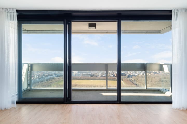 Foto 10 van Anna van Buerenplein 232