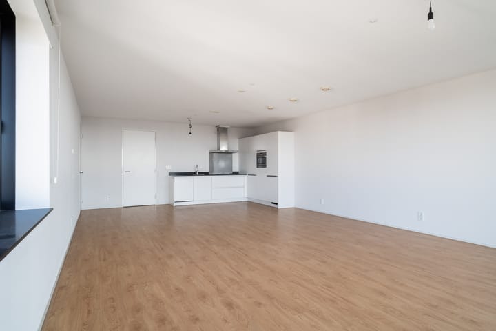 Foto 18 van Anna van Buerenplein 232