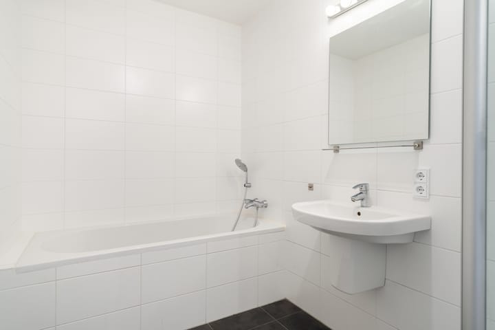 Foto 33 van Anna van Buerenplein 232