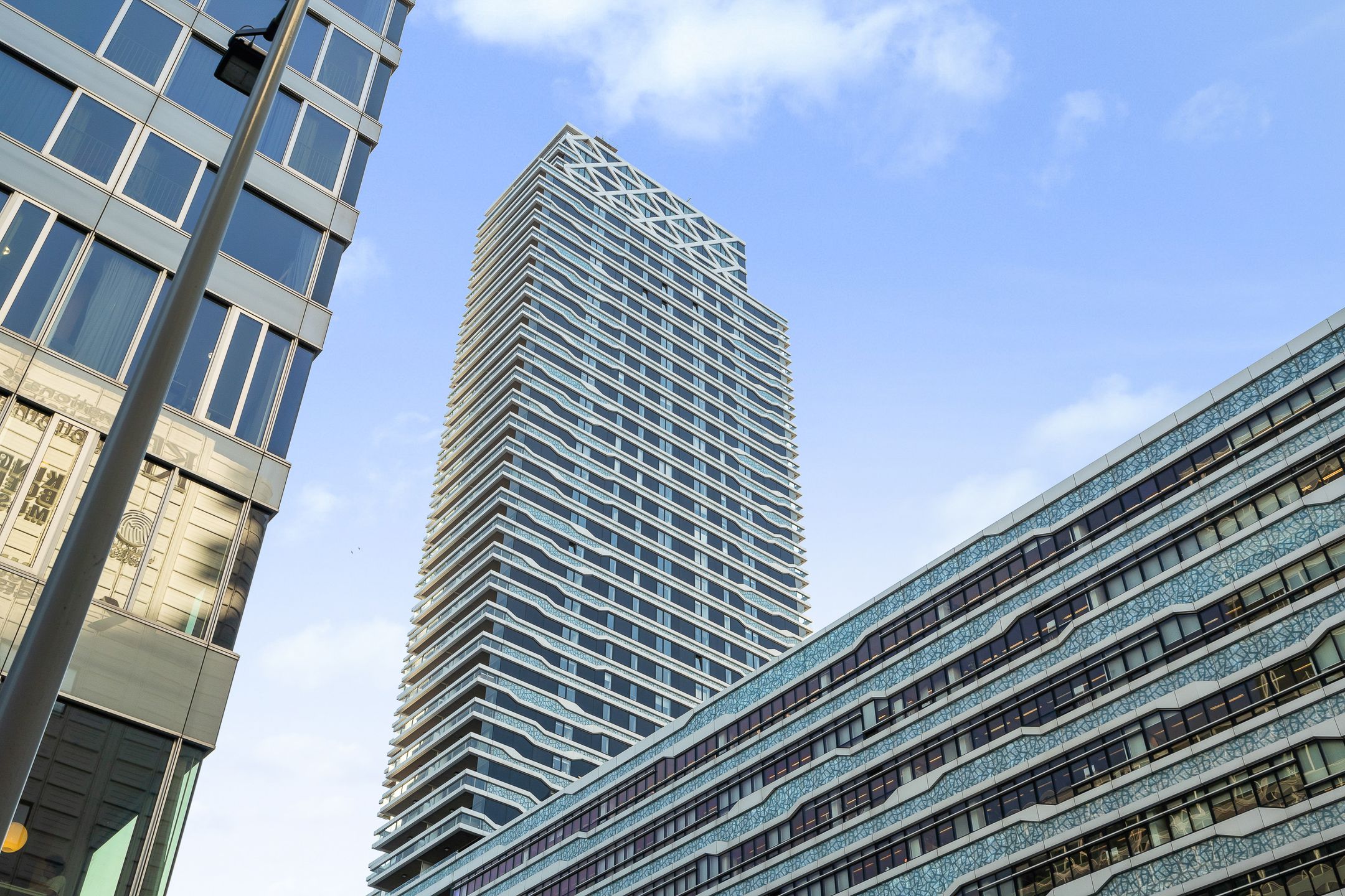 Foto 39 van Anna van Buerenplein 232