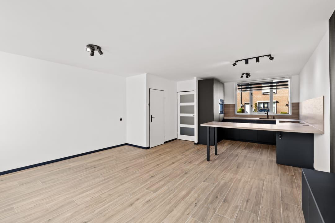 Foto 7 van Moerasbos 8