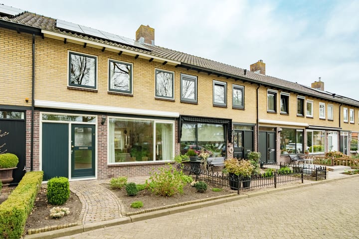 Foto 1 van Burg. de Geerplantsoen 9