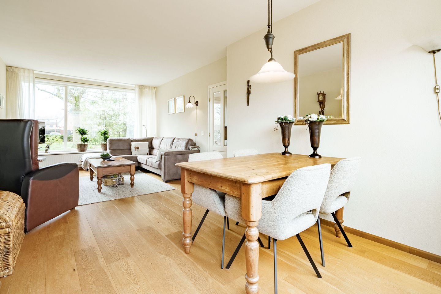 Photo 10 of Burg. de Geerplantsoen 9